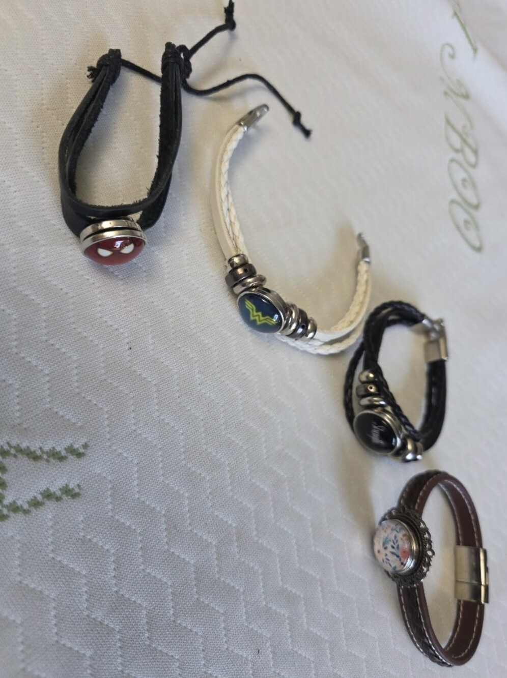 4 Gingersnap Button Bracelets With Charms